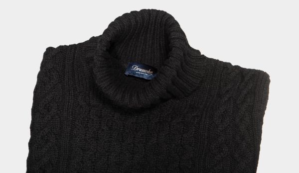Drumohr Roll Neck Geelong 'Aran' Black